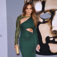 Jennifer Lopez a oublié la signification du mot "chic" pour assister à la soirée des BAFTAs à Los Angeles, en l'honneur du prince William et de son épouse, Kate Middleton. Le 9 juillet 2011 