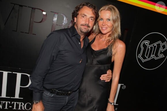Henri Leconte et sa femme Florentine au VIP ROOM de St Tropez le 10 juillet 2011