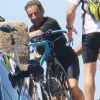 Nicolas Sarkozy fait du vélo au fort de Brégançon, où ils passent ses vacances. 16 juillet 2011
