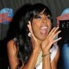 Kelly Rowland laisse ses empreintes au Planet Hollywood de New York le 26 juillet 2011