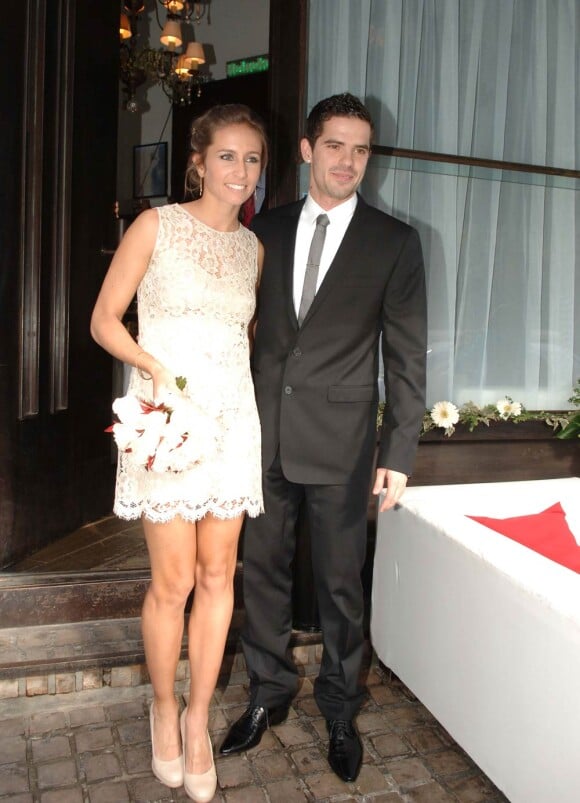 La tenniswoman Gisela Dulko et le footballeur du Real Madrid Fernando Gago se sont mariés à Buenos Aires en Argentine, leur pays, mercredi 27 juillet 2011.