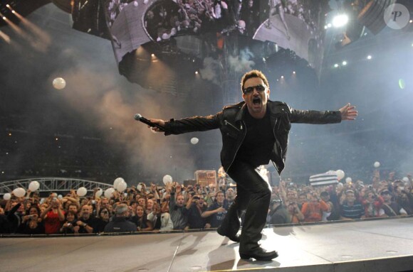 U2 au Stade de France à Paris, le 18 septembre 2010.