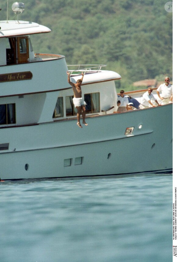 George Clooney saute à l'eau, What Else ?