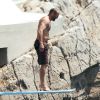 Jason Statham saute à l'eau, il se prépare à quelque chose - en mai 2007 au Cap d'Antibes