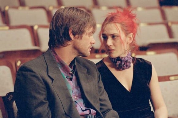 Jim Carrey et Kate Winslet dans Eternal Sunshine of the Spotless Mind
