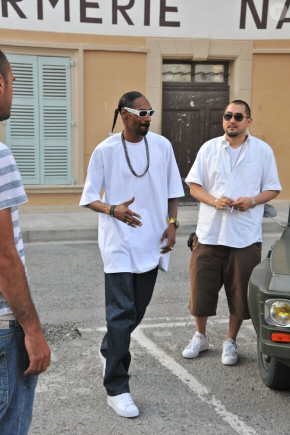 Jean-Roch et Snoop Dogg tournent à Saint-Tropez, sur la Place de Lices leur nouveau clip, le 3 août 2011