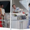 Ed Westwick, Chace Crawford et Blake Lively : Douce après-midi en bateau pour les besoins du tournage de Gossip Girl. Le 3 août 2011