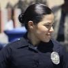 America Ferrera, boudinée dans son costume de policière, sur le tournage de End of Watch, à Los Angeles, le 3 août 2011.