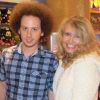 Josh Sussman, photographié en compagnie de sa petite amie Tess Hunt au parc Disneyland à Anaheim (Californie), samedi 30 juillet 2011.