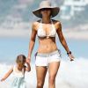 A 44 ans, Halle Berry peut se targuer d'avoir une plastique de déesse.  En bikini, la star hollywoodienne fait toujours sensation ! Malibu, 15 juillet 2010
