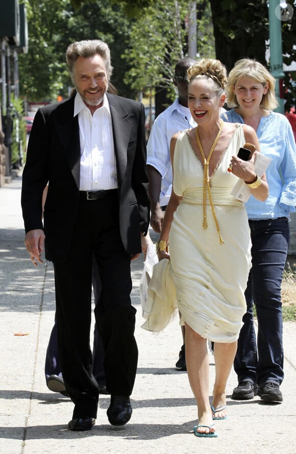 Christopher Walken et Sharon Stone, alias Zeus et Aphrodite, sur le tournage de Gods Behaving Badly à New York le 8 août 2011