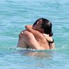 François-Xavier Demaison et sa femme Emmanuelle en vacances à Saint-Tropez le 12 août 2011