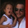 Gabriel Aubry vient chercher sa fille Nahla à la sortie de la maternelle à Los Angeles, le 15 août 2011.