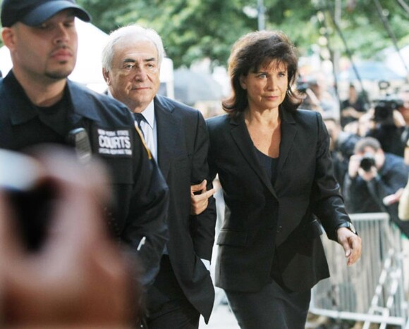 DSK et Anne Sinclair au tribunal le 1er juillet 2011, DSK a retrouvé sa liberté de circuler !