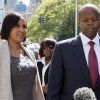 Nafissatou Diallo, la femme de chambre qui accuse Dominique Strauss-Kahn de viol, avec son avocat Kenneth Thompson à New York le 22 août 2011