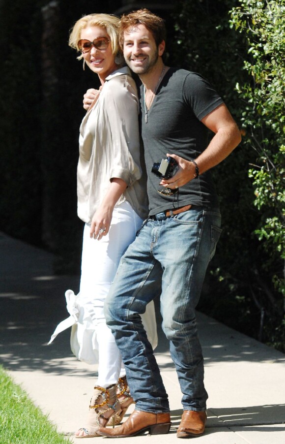 Katherine Heigl et son mari Josh Kelly sont déchaînés avant un concert du musicien à Los Angeles, le 24 août 2011