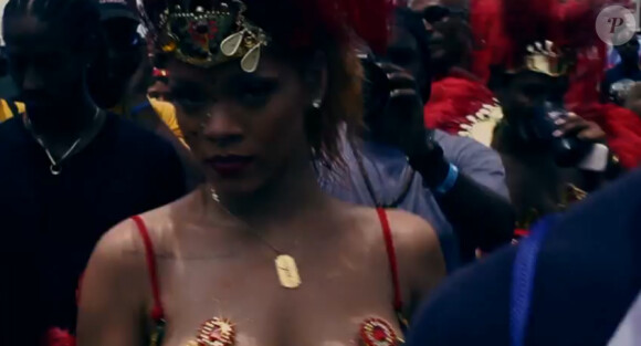 Rihanna craquante et sexy dans son nouveau clip Cheers (Drink to That)