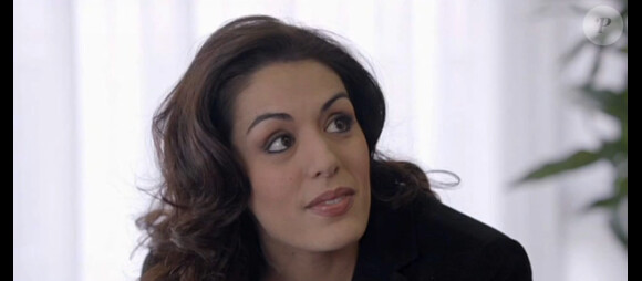 Sofia Essaïdi dans un extrait d'Aïcha : La grande débrouille