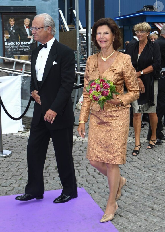Le couple royal de Suède arrive pour la remise du Polar Music Prize 2011, qui a récompensé, le 30 août à Stockholm, Patti Smith et The Kronos Quartet.