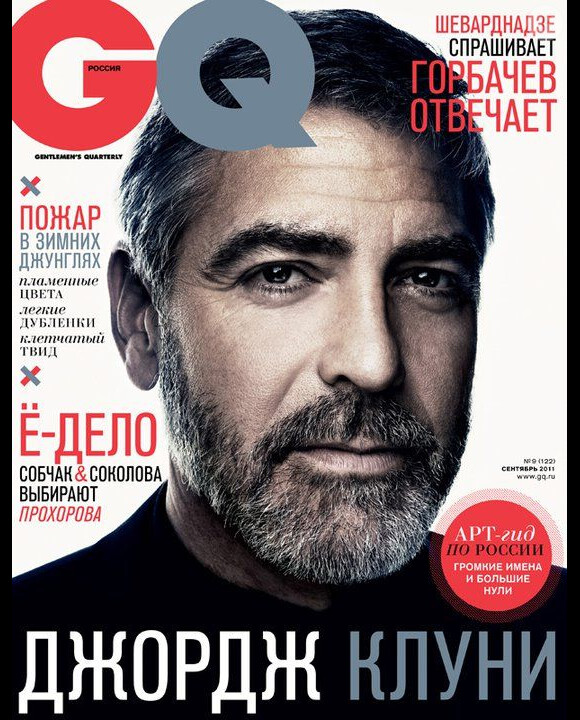 Cheveux et barbes grisonnants, George Clooney réalise la Une du GQ Russia de septembre 2011.