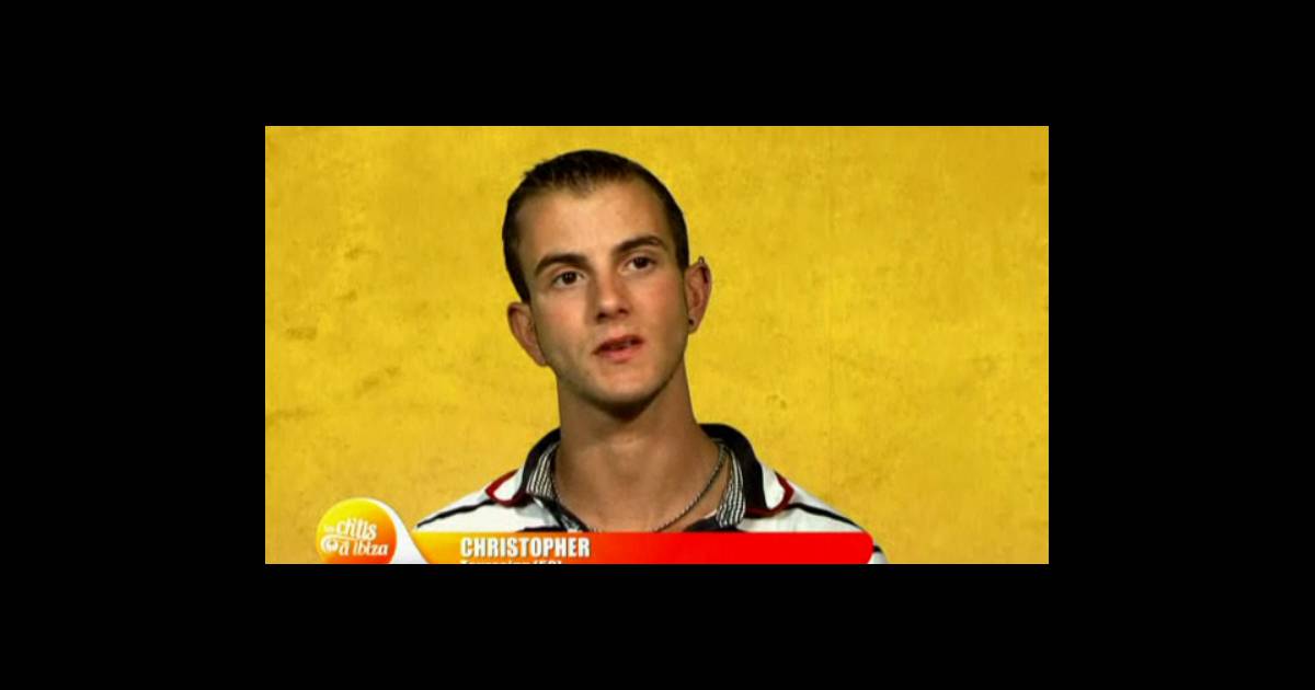 Les Ch Tis A Ibiza Candidats Christopher, candidat des Ch'tis à Ibiza, dans son portrait. - Purepeople