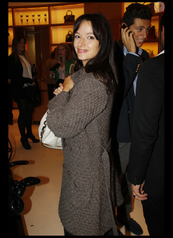 Eliette Abecassis au magasin Louis Vuitton lors de la Vogue Fashion Night Out à Paris le 8 septembre 2011