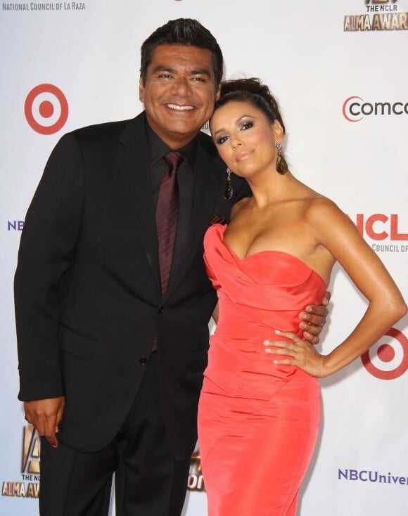 Eva Longoria et George Lopez assistent aux ALMA Awards, à Los Angeles, samedi 10 septembre 2011.