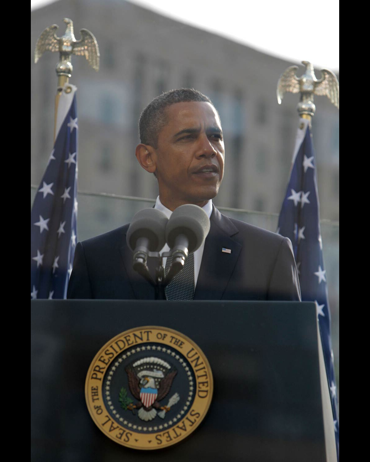 Photo : Barack Obama prononce son discours lors de la commémoration ...