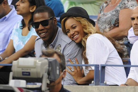 Jay-Z et Beyoncé lors de la finale de l'US Open, à New York, le 12 septembre 2011.