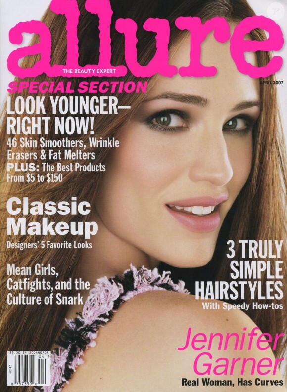 Splendide comme à son habitude, Jennifer Garner pose en couverture du magazine Allure. Avril 2007.