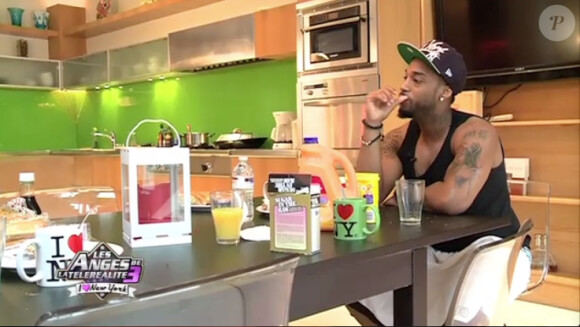Mathieu prend son petit-déjeuner dans les anges de la télé réalité 3, mardi 27 septembre sur NRJ 12