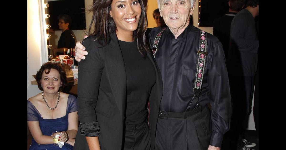 En coulisses, Amel Bent avec son 'père adoptif' Charles ...