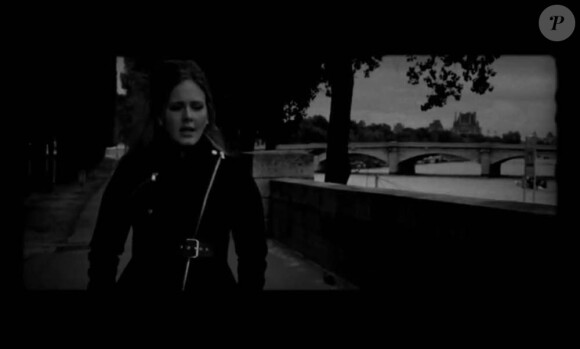 Image extraite du clip Someone like you tourné à Paris.
