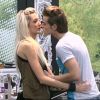 Marie et Geoffrey profitent que les autres dorment pour s'octroyer un moment de tendresse dans Secret Story 5