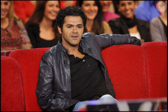 Jamel Debbouze sur le tournage de l'émission Vivement Dimanche le 6 janvier 2011