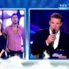 Les candidats dans le sas et Benjamin Castaldi dans Secret Story 5, lors de l'hebdo du vendredi 7 octobre 2011 sur TF1