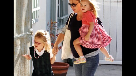 Jennifer Garner, enceinte, se ressource entre deux aventures avec ses fillettes