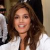 Cindy Crawford charme Moscou à l'occasion de l'ouverture d'une nouvelle boutique Omega. Le 10 octobre 2011