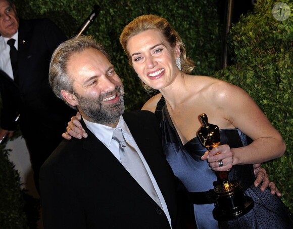 Sam Mendes et Kate Winslet, à Los Angeles, à la soirée Vanity Fair des Oscars, en février 2009.
