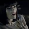 Jessie J, dans le clip Up qu'elle interprète en duo avec James Morrison.