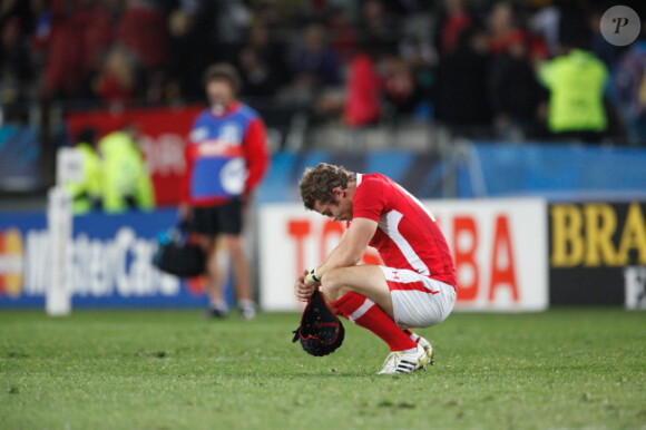 Les Gallois, déçus et abattus après leur défait en demi-finale face aux français à l'Eden Park d'Auckland le 15 octobre 2011