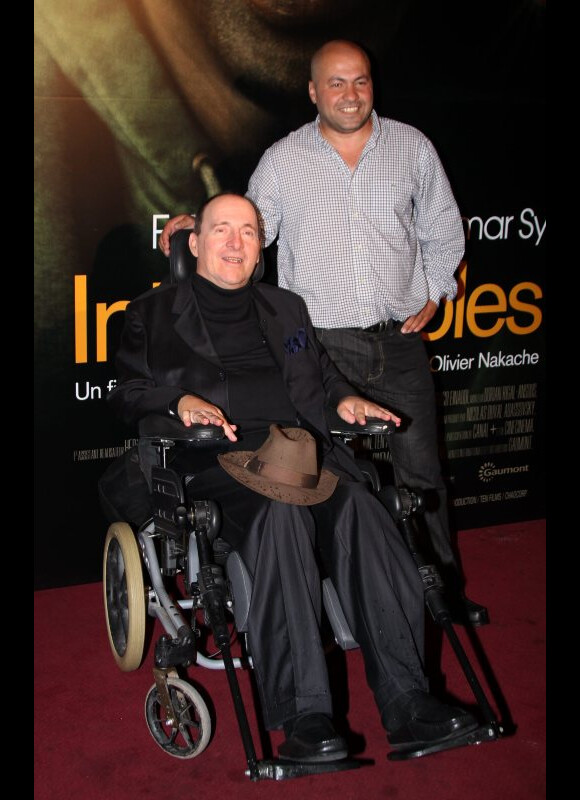 Philippe Pozzo di Borgo et Abdel Sellou lors de l'avant-première à Paris du film Intouchables le 18 octobre 2011