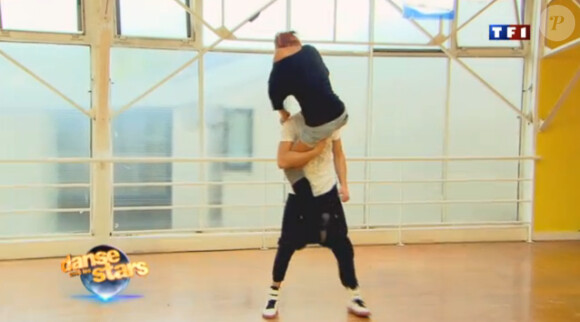 Baptiste Giabiconi et Fauve en plein porté pour le prime de Danse avec les stars, samedi 22 octobre sur TF1
