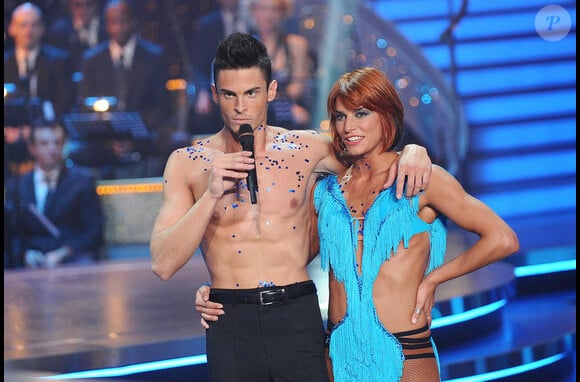 Baptiste Giabiconi et Fauve lors d'un tango endiablé lors du second prime-time de Danse avec les Stars 2