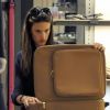 Alessandra Ambrosio a acheté une valise à Los Angeles le 25 octobre 2011
