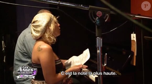 Myriam chante dans les Anges de la télé-réalité 3, vendredi 28 octobre 2011 sur NRJ 12