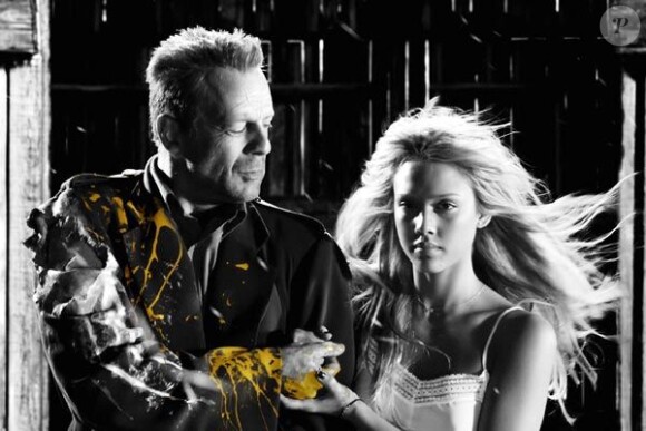Bruce Willis et Jessica Alba dans Sin City.