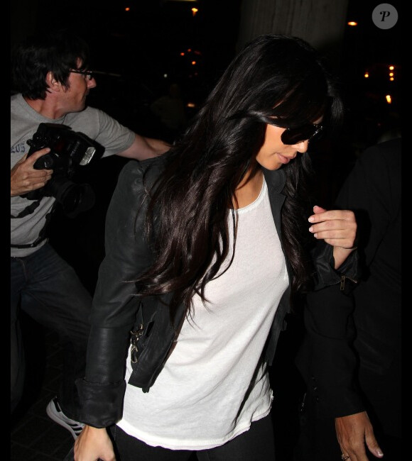 Kim Kardashian est apparue sans son alliance au doigt, le lundi 31 octobre 2011.