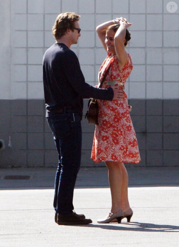 Simon Baker et Rebecca Rigg semblaient heureux, le 30 octobre 2011 à Santa Monica