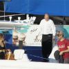 Enrique Iglesias et Anna Kournikova, sur un yacht, s'offrent une virée en mer, le jeudi 10 novembre à Miami.